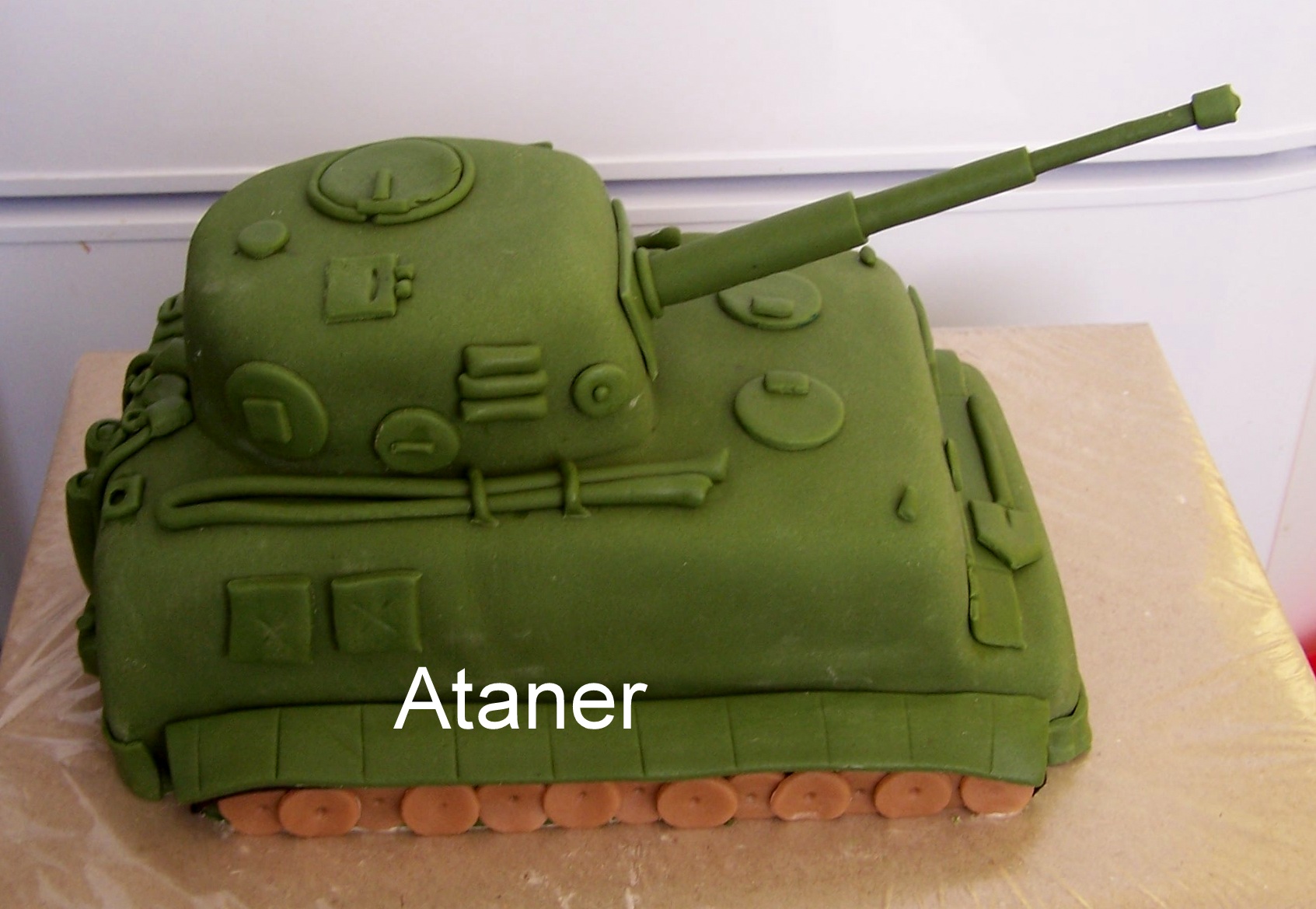 tank (2)